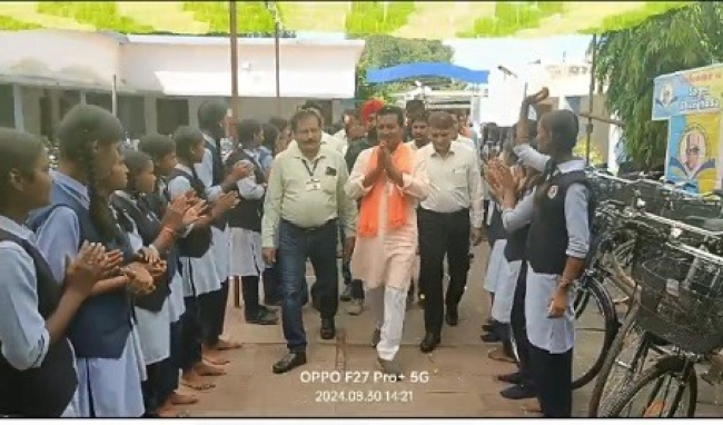 रायगढ़ सांसद राधेश्याम राठिया