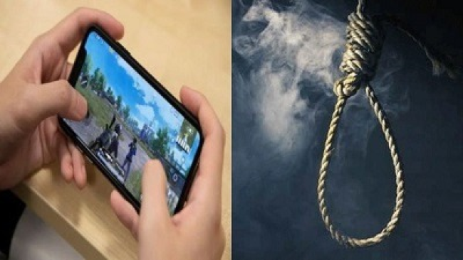 सरगुजा के गांधीनगर थाना क्षेत्र में एक किशोर ने मां द्वारा मोबाइल गेम खेलने से मना किए जाने पर किचन शेड में फांसी लगाकर आत्महत्या कर ली।"