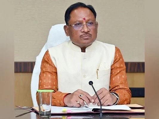 नई किताबें कबाड़ में, सीएम ने मामले का लिया संज्ञान, अधिकारी हुआ ससपेंड नई किताबें कबाड़ में, सीएम ने मामले का लिया संज्ञान, अधिकारी हुआ ससपेंड