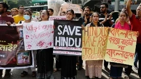 Bangladesh Hindus: बांग्लादेश में हिंदुओं पर हो रही हिंसा को लेकर भारत ने एक बार से कड़ी नाराजगी जताई है। साथ ही यूनुस सरकार