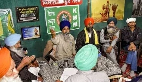 Delhi farmer protest: शंभू बॉर्डर पर आंदोलन कर रहे किसान रविवार को दिल्ली की ओर कूच करेंगे। किसान नेता सरवन सिंह