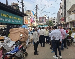 Raipur City News: राजधानी रायपुर के महालक्ष्मी मार्केट पंडरी को सुविधा जनक बनाने के लिए मल्टीलेवल पार्किंग का निर्माण कराया जायेगा