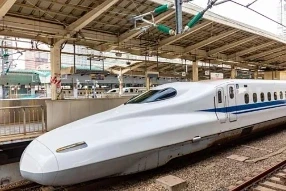 Bullet Train: देश में हाईस्‍पीड ट्रेन या बुलेट ट्रेन चलाने का सपना जल्‍द ही साकार होने वाला है. अहमदाबाद-मुंबई बुलेट ट्रेन प्रोजेक्‍ट