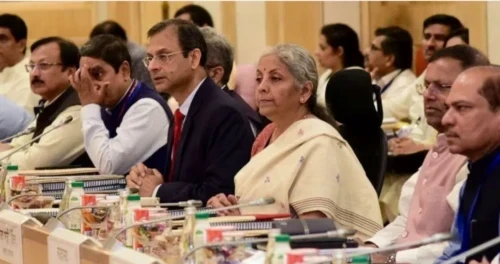 जैसलमेर में आयोजित जीएसटी काउंसिल की 55वीं बैठक, जहां वित्त मंत्री निर्मला सीतारमण और अन्य राज्य वित्त मंत्री चर्चा करेंगे, जीएसटी पर बदलाव की संभावना।