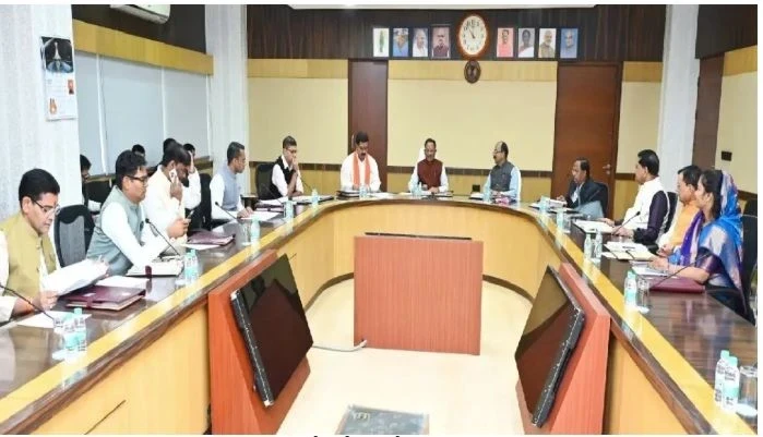Cabinet Meeting : साय कैबिनेट की बैठक में कई अहम फैसले: राइस मिलर्स को दूसरे किश्त प्रदाय करने की मंजूरी, द साबरमती रिपोर्ट टैक्स फ्री सहित अनेक निर्णय Cabinet Meeting : साय कैबिनेट की बैठक में कई अहम फैसले: राइस मिलर्स को दूसरे किश्त प्रदाय करने की मंजूरी, द साबरमती रिपोर्ट टैक्स फ्री सहित अनेक निर्णय