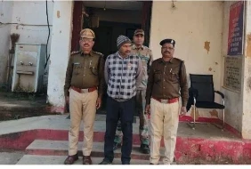 CG News: छत्तीसगढ़ में धार्मिक उन्माद फैलाने के आरोप में कांग्रेस के जिला उपाध्यक्ष नासिर अली को बगीचा पुलिस ने गिरफ्तार