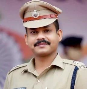 Raipur City News: प्रदेश में नगरी निकाय चुनाव से पहले ट्रांसफर का दौर जारी है इस बीच राज्य पुलिस सेवा के अधिकारियों का बड़े पैमाने पर तबादला हुआ है, जिसमें एडिशनल एसपी और डीएसपी को इधर से उधर