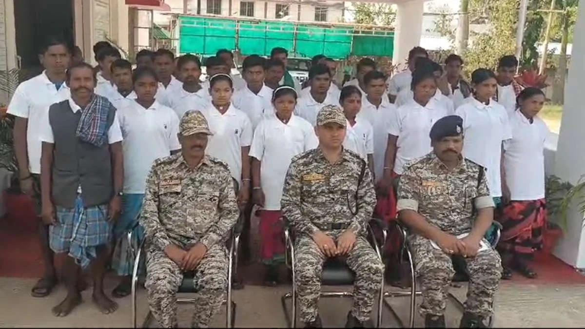 CG Naxalites Surrender