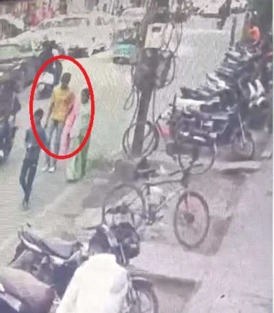 महिला के साथ ठगी, रोते हुए बच्चे की कहानी सुनकर गंवाए गहने, सीसीटीवी में सामने आया आरोपी...