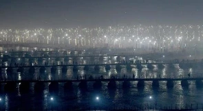 Maha Kumbh 2025: बसंत पंचमी के पुण्य स्नान के बाद प्रयागराज महाकुंभ 2025 में एक बार फिर संस्कृति का भव्य संगम शुरू होने जा रहा है। गंगा पंडाल में आयोजित होने वाले इस सांस्कृतिक महाकुंभ में देश के प्रतिष्ठित कलाकार