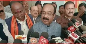 CG Politics: छत्तीसगढ़ की राजधानी रायपुर के कांग्रेस भवन में ED ने दबिश दी थी। जिसके बाद सियासत तेज हो गई है। पूरे मामले को लेकर डिप्टी सीएम अरुण साव ने कहा कि, शराब घोटाले को लेकर लंबे समय से ईडी की कार्रवाई