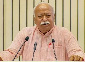 Mohan Bhagwat: राष्ट्रीय स्वयंसेवक संघ (RSS) के सरसंघचालक मोहन भागवत आज यानी मंगलवार 4 मार्च को यहां विद्या भारती अखिल भारतीय शिक्षा संस्थान के लगभग 700 कार्यकर्ताओं के लिए एक प्रशिक्षण शिविर का औपचारिक रूप से उद्घाटन