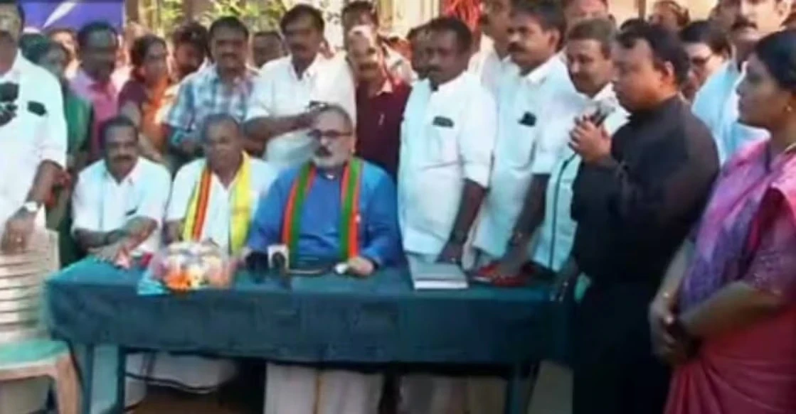 मुनंबम/नई दिल्ली। After passing of the Wakf Bill, 50 Christian citizens joined BJP: संसद से वक्फ (संशोधन) विधेयक के पारित होने के बाद राष्ट्रपति ने इसे मंजूरी दे दी है, जिसके साथ यह विधेयक अब कानून बन