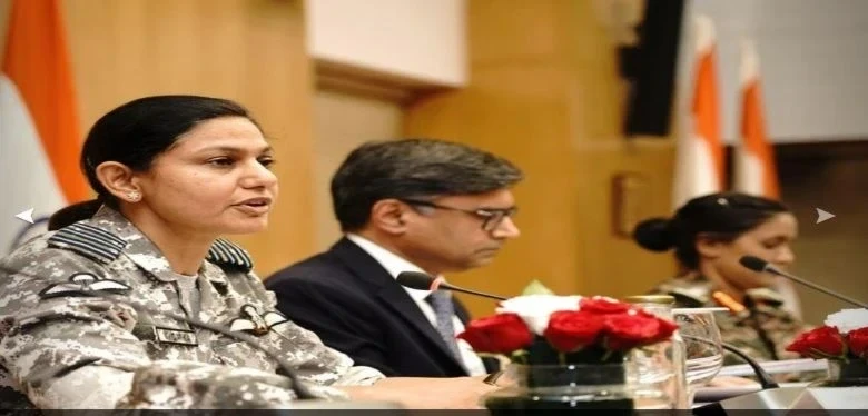 India Pakistan Ceasefire Violation नई दिल्ली। सीजफायर पर सहमति जताने के बाद भी भारत के जम्मू-कश्मीर से लेकर पंजाब और राजस्थान तक कई जगहों पर सीजफायर का उल्लंघन किए जाने को लेकर रक्षा मंत्रालय 11 बजे करेगा प्रेस ब्रीफिंग में पूरे