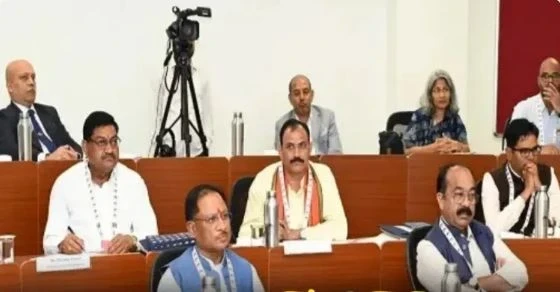 CG News: Minister reached IIM's class, will get training on good governance