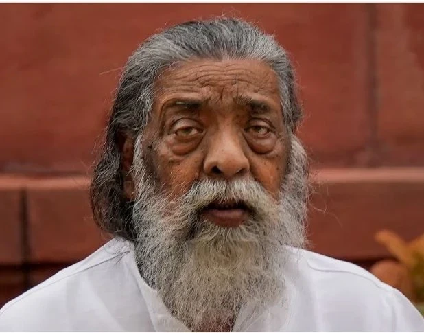 झारखंड के पूर्व CM और JMM संस्थापक शिबू सोरेन की स्मृति में श्रद्धांजलि सभा।