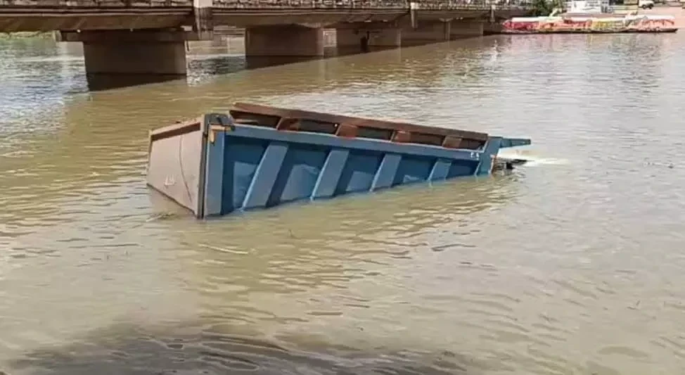 Raipur Accident