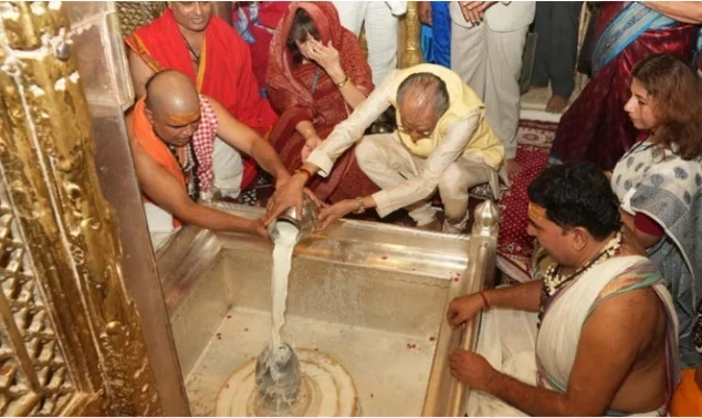 Mauritius PM in Varanasi