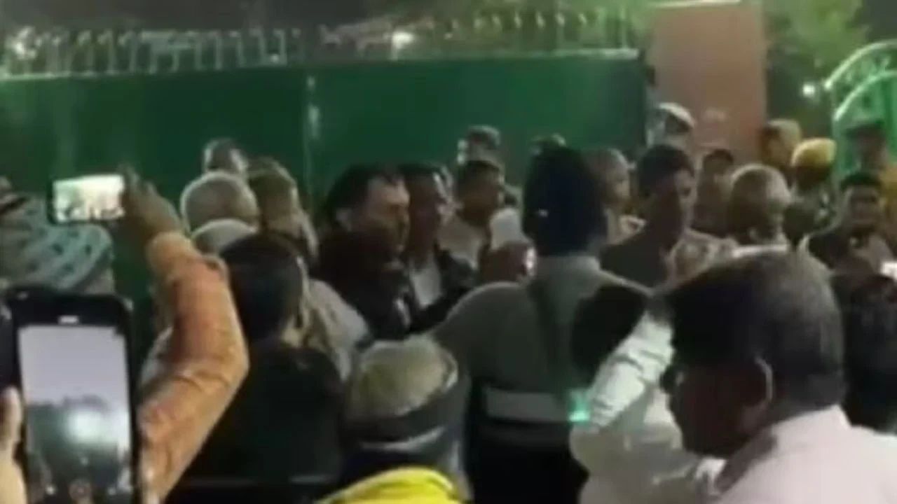 Lalu Tejashwi RJD Crisis