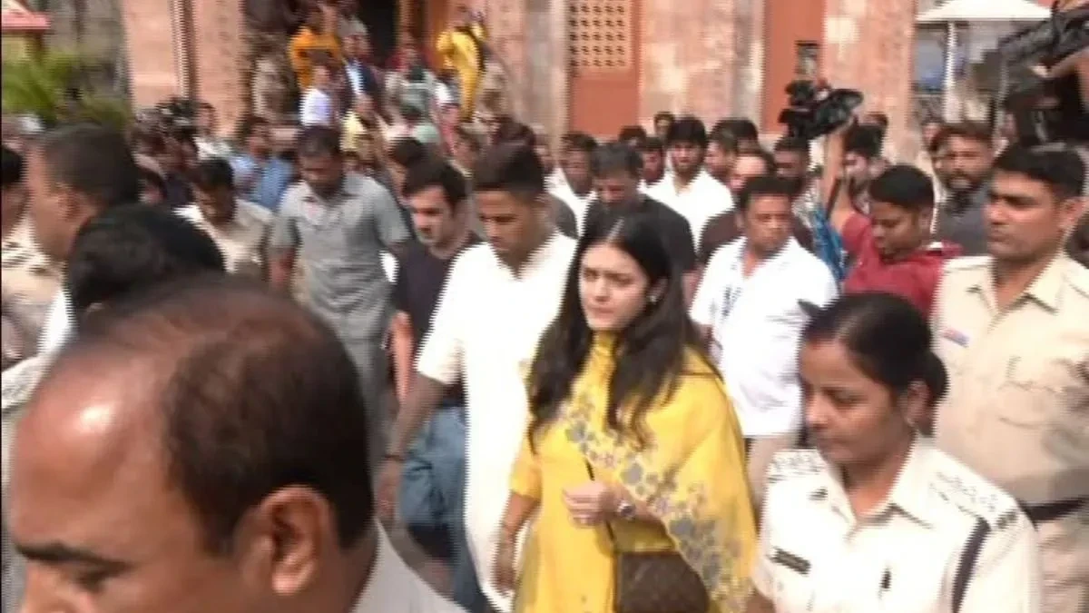 Team India reaches Jagannath Temple