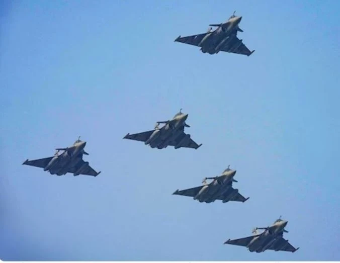 Sukhoi, Miraj, Purvanchal Expressway, Emergency Landing, Indian Air Force