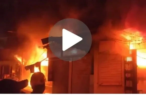 Maharashtra,Thane, Gamdevi Market Fire Market Complex, Thane Railway Station, Firefighter and Guard Burned Alive
