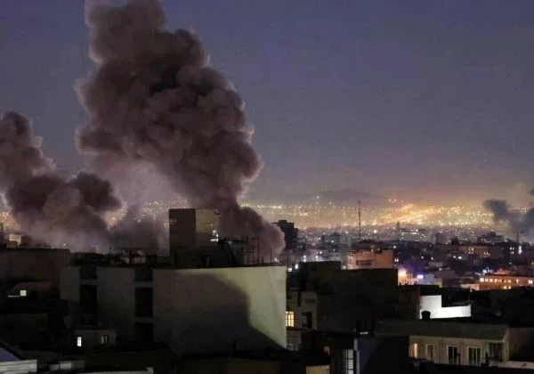 Us Military, Strikes Iranian Military Bases, Strait Of Hormuz, Bandar Abbas ,US Iran Conflict