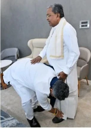 Karnatak CM Siddaramaiah Resign , DK Shivakumar