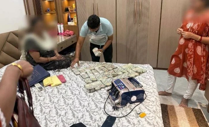 IPL Online Betting Busted in Raigarh