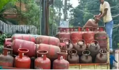 Commercial LPG Price,Commercial LPG cylinder price reduced Rupee 183, 19 kg Commercial LPG cylinder Price
