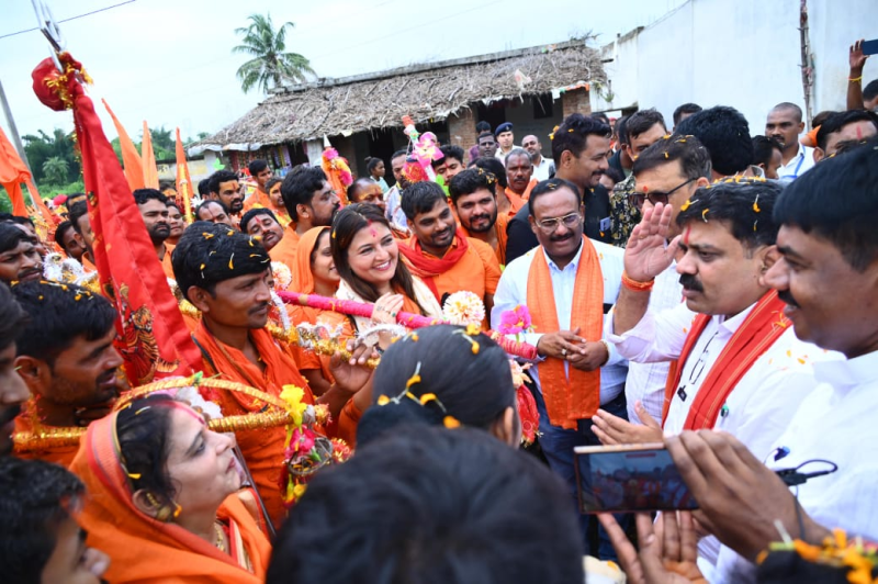 CG News : अमरकंटक से भोरमदेव तक 151 किमी की कांवड़ यात्रा, उपमुख्यमंत्री विजय शर्मा ने किया भव्य स्वागत 3 news description image 1753519317