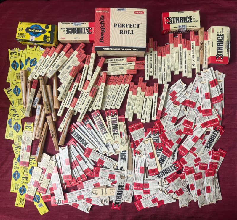 Raipur City News : रायपुर में नशे के सामान पर सख्ती, पान ठेलों से गोगो-चिलम की बिक्री पर कार्रवाई, 9 दुकानें सील 3 news description image 1769590391