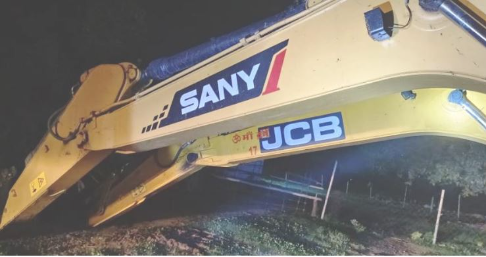 sand Illegal extraction: बिलासपुर जिले में शिवनाथ नदी ने रेत की अवैध निकासी करते हुए खनिज विभाग ने ग्राम कुकुर्दीकला, अमलडीहा,उदयबंद,गतौरा लोधीपारा, लोफंदी, सेंदरी, कछार