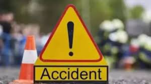 Scene of a hit-and-run accident in Nagpur where a speeding car collided with a parked vehicle, injuring a family."
