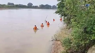 चार वर्षीय सरस्वती तिवारी का शव केवई नदी के पास, मध्यप्रदेश के तरसिली में बरामद किया गया, जहां वह नदी में गिर गई थी और घटना के दो दिन बाद मिला।