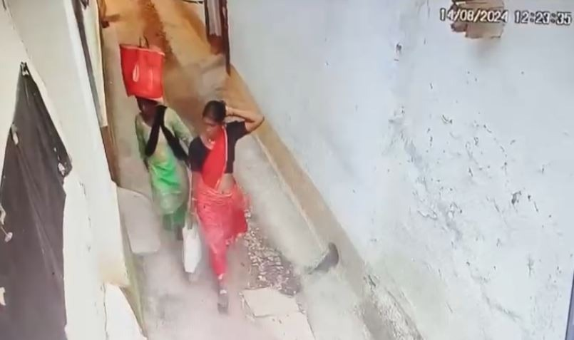 बालोद ज़िले के विभिन्न गांवों में पूजा-पाठ और अंधविश्वास के नाम पर धोखाधड़ी की घटनाएं, अज्ञात महिलाओं ने ज़ेवरात और पैसे वसूले; कोतवाली और अर्जुंदा थाने में मामला दर्ज।