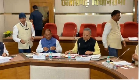Chhattisgarh Assembly Monsoon Session begins on 22 July 2024 with discussions on farmer deaths, responses from key ministers, and tributes to former members. Key issues include contract employee regularization and state subsidies.