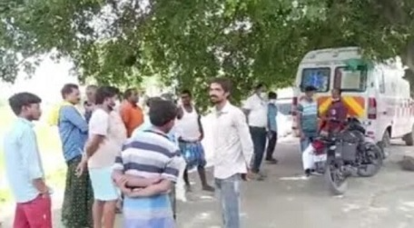 Bihar News: एक ही परिवार के 3 लोगों की मौत, ट्रेन से खरीदे मुरब्बा खाने के बाद परिवार वालों की बिगड़ी तबियत, तीन की मौत 2 की हालत नाजुक Bihar News: एक ही परिवार के 3 लोगों की मौत, ट्रेन से खरीदे मुरब्बा खाने के बाद परिवार वालों की बिगड़ी तबियत, तीन की मौत 2 की हालत नाजुक