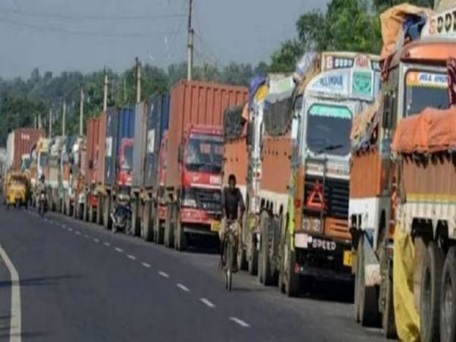 "Kolkata police start crackdown on offensive vehicle posters, planning defamation cases for messages that hurt community sentiments."